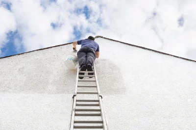 Peinture extérieure aux Angles — façades et ravalement
